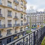 Parisian Elegance - Luxury In Daumesnil