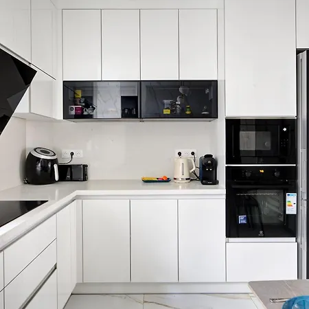 Parisian Elegance - Luxury In Daumesnil Apartment
