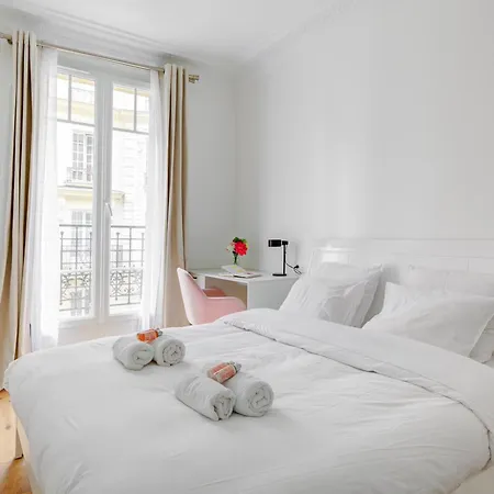 Parisian Elegance - Luxury In Daumesnil Apartment Paris
